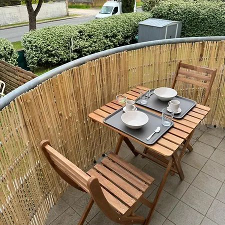 Confort Et Balcon Apartment